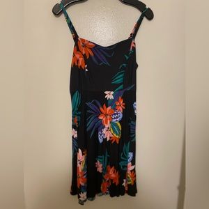 Old Navy Cami Floral Dress / Women’s Size M